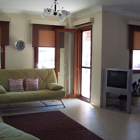 Villas Mandalyas 别墅 *