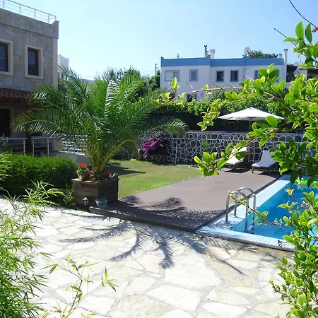 Villas Mandalyas *