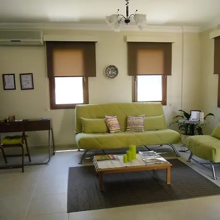 Villas Mandalyas Vila